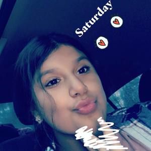 Meet your Posher, Mia